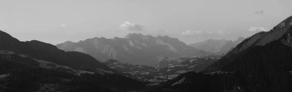 Panoramatický Výhled Alpské Údolí — Stock fotografie