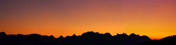 Panoramablick Auf Eine Bergkette Sonnenuntergang — Stockfoto