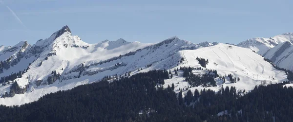 Панорамний Вид Гірський Масив Взимку — стокове фото