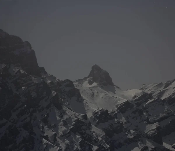 Гірський Пік Вночі — стокове фото