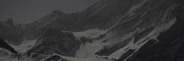 Альпійський Зимовий Пейзаж Вночі — стокове фото