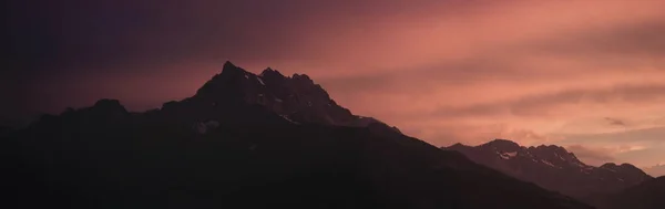 Montaña Luz Del Atardecer Imágenes de stock libres de derechos