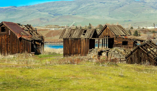 Abandoned Indian settlement in The Dalles Oregon — Stock Photo, Image