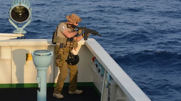 OPEN SEA / ON BOARD A TANKER / INDIAN OCEAN - FEBRUARY 16, 2015. Armed Piracy Security Team on board of ship — Stock Photo, Image