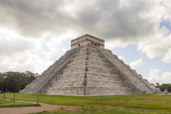 Arkeolojik bölge Chichen Itza