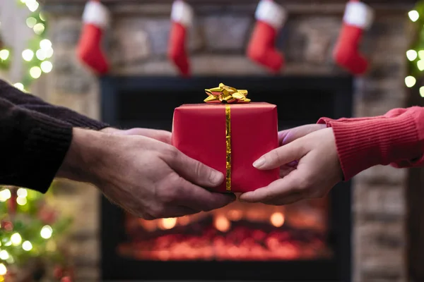 Man Giving Christmas New Year Gift Box Woman Front Christmas — Fotografia de Stock