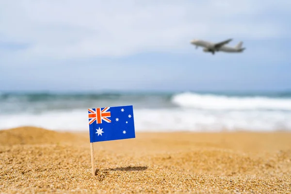 Σημαία Αυστραλίας Μορφή Οδοντογλυφίδας Στην Άμμο Της Παραλίας Απέναντι Από — Φωτογραφία Αρχείου
