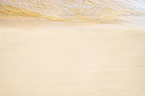 Horní Letecký Pohled Tropickou Písečnou Pláž Žlutým Mořem Pobřeží Oceánu — Stock fotografie