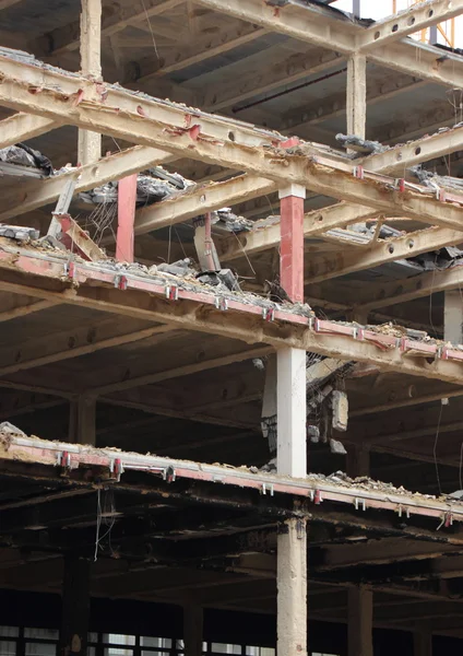 Demolición de Edificio Empresarial con Fachada Abierta — Foto de Stock