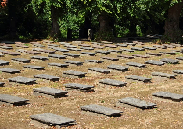 Mannelijke Zone voor oude kerkhof in Christiansfeld — Stockfoto