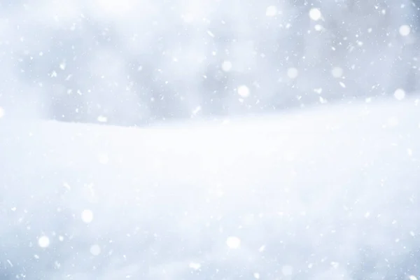 Kış manzarası. Geçmişi. Kar yağışı. Doğa