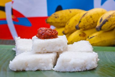 Kiribath, süt pirinç bir geleneksel Sri Lankalı besindir