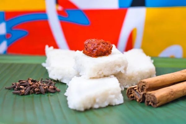 Kiribath, rýže s mlékem je tradiční srílanské jídlo — Stock fotografie