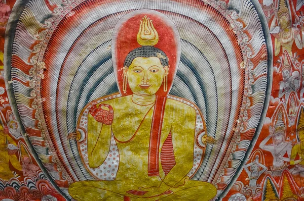 Pinturas de parede e estátuas de Buda na caverna de Dambulla Templo de Ouro — Fotografia de Stock