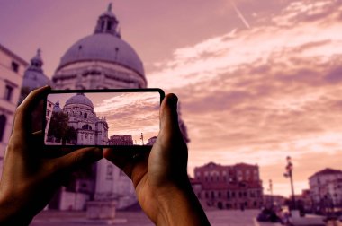 Günbatımında Santa Maria della Salute, Venedik, İtalya