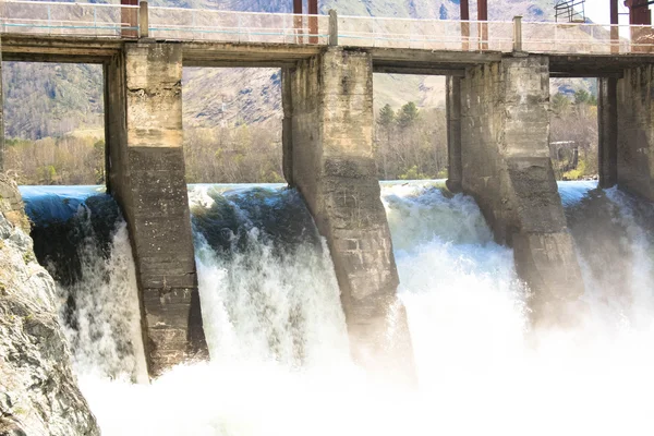 Chemal Hidroelektrik Santrali