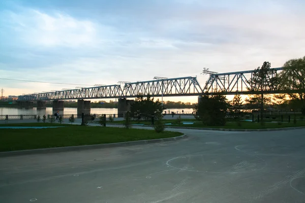 Demiryolu Köprüsü üzerinden günbatımı