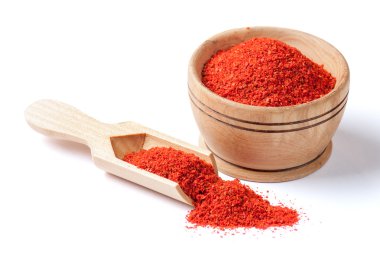 kırmızı zemin üzerine beyaz izole kırmızı biber