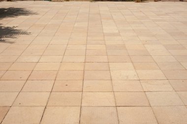 Krema taşı kaldırım perspektifi