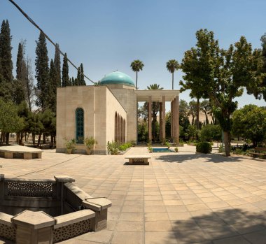 Şiraz, İran, 16 Temmuz 2021 Saadi Mezarı, İran 'ın Şiraz kentindeki Pers şair Saadi' ye adanmış bir mozoledir..