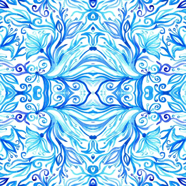 Tatlı suluboya, dikişsiz çiçek deseni. Dalların, yaprakların ve çiçeklerin soğuk mavi desenleri