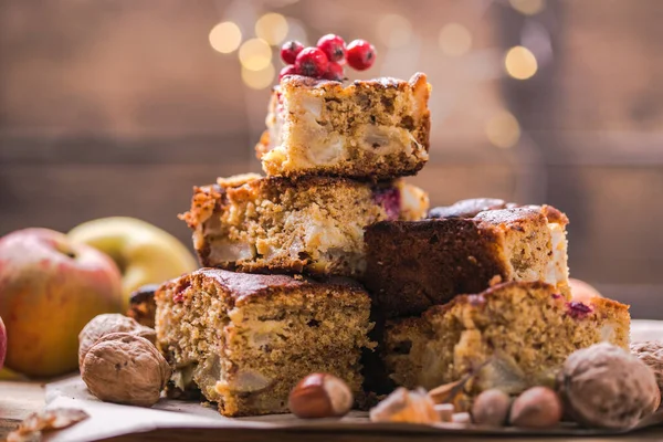 Appelnoten Karamel Blondjes Zoet Gebak Lichte Tafel Kerstmisdessert — Stockfoto