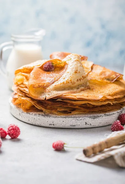 Zelfgemaakt Recept Van Dunne Crêpes Blini Voor Ontbijt Dessert — Stockfoto