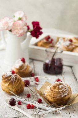 - Mantarlı çörekler.