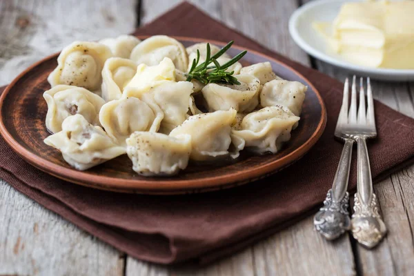 Knedlíky Plněné Masem Ravioli Pierogi Knedlíky Nádivkou Ruská Kuchyně — Stock fotografie