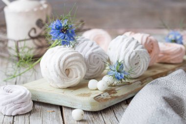 Ev yapımı krema seti, nonoş.