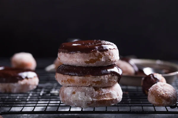 Nahaufnahme Köstlicher Traditioneller Donuts — Stockfoto