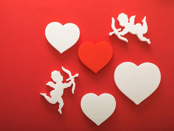 Silueta Voladora Cupido Con Corazones Regalos Felices Banderas San Valentín —  Fotos de Stock