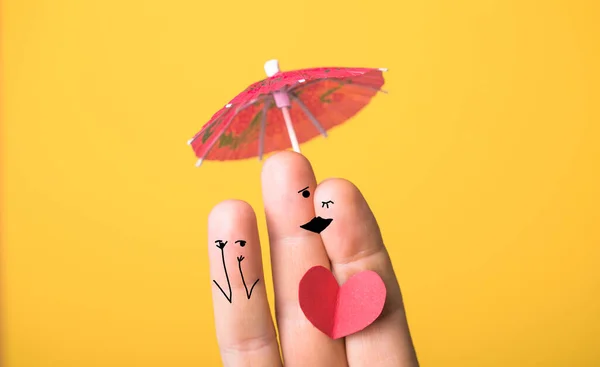 Egy Boldog Ujjú Család Szerelmes Szívbe Esernyő Alatt Valentin Nap — Stock Fotó