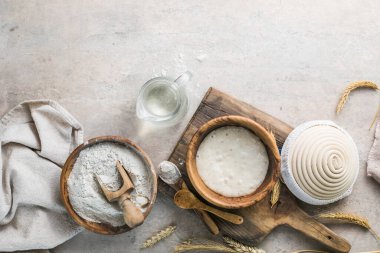 Ekmek yaprakları aktiftir. Başlangıç mayası (ekmek pişirmek için mayalanacak su ve un karışımı). Sağlıklı beslenme kavramı