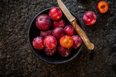 Makro fotograf meyveli erik. Taze eriklerin doku arkaplanı.