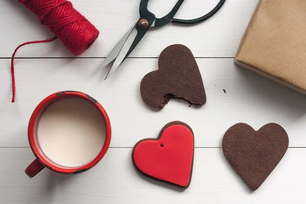 Galletas en forma de corazón con decoración de San Valentín —  Fotos de Stock