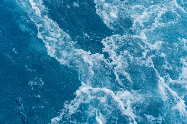 Deep Blue Stormy Ocean Water Splashes Foam Top View Natural — Stock Photo, Image