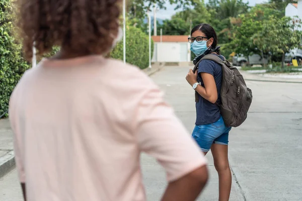 Teen takes leave to go to school in pandemic
