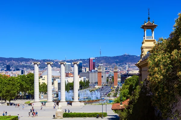 Magischer Brunnen auf der Placa de espana — Stockfoto