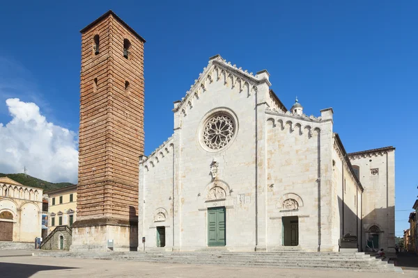 Pietrasanta kathedraal — Stockfoto