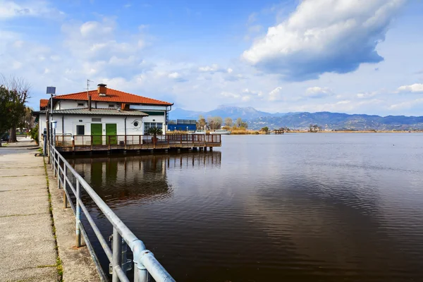 Torre del lago vista — Foto Stock