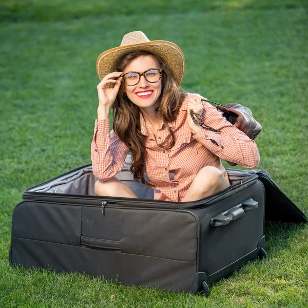 Žena šťastné cestování na dovolenou koncepce — Stock fotografie
