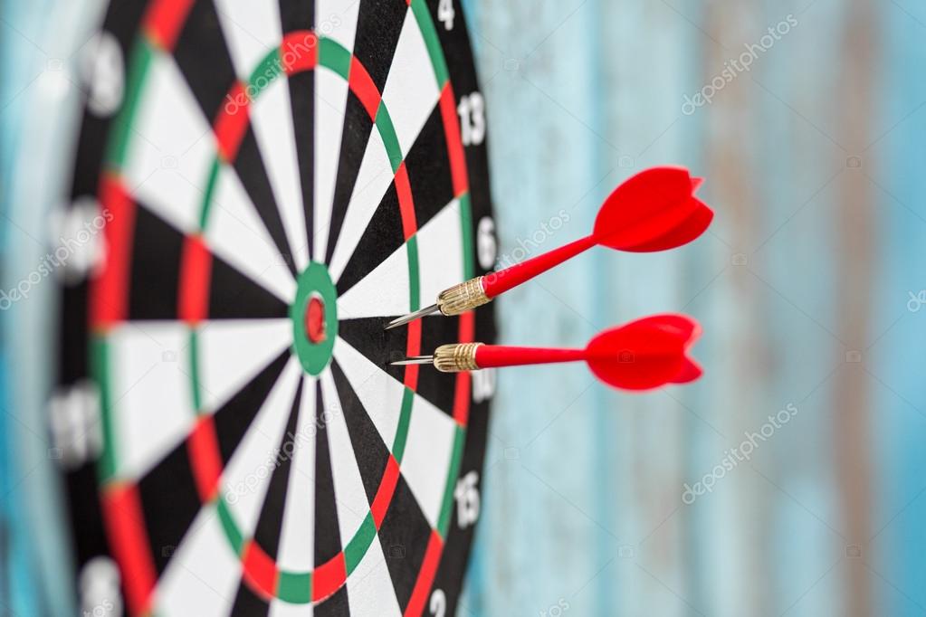 дорс. игра "дартс". дартс утроение 20. дартс центр. дартс игра в сектор 20.