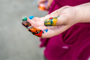 Boyalı el, açık atış