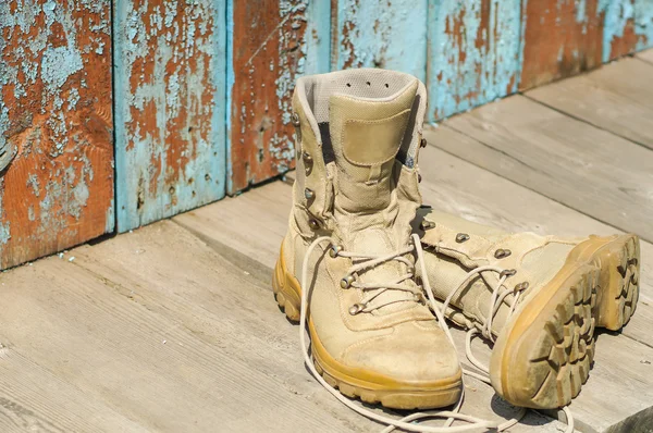 Velhas botas de combate militares — Fotografia de Stock