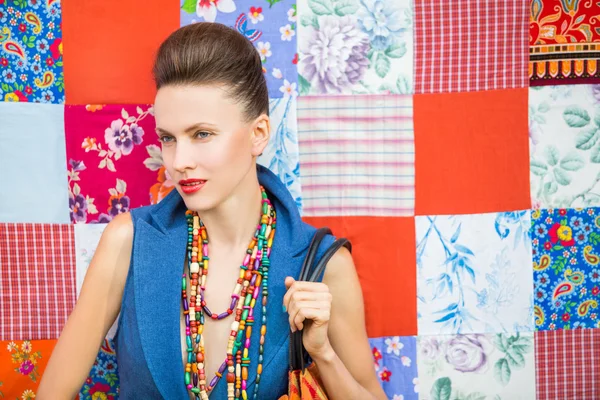 Woman with bright accessories — Stock Photo, Image