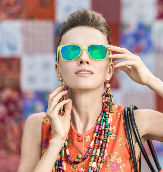 Fashion girl portrait — Stock Photo, Image