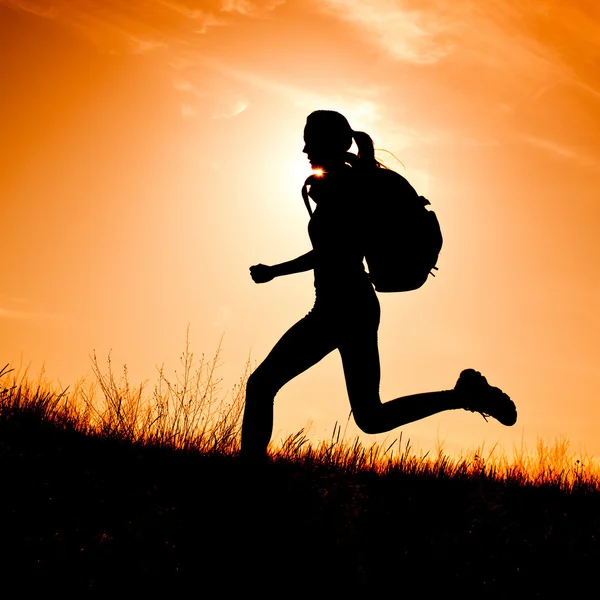 Viajero mujer corriendo — Foto de Stock
