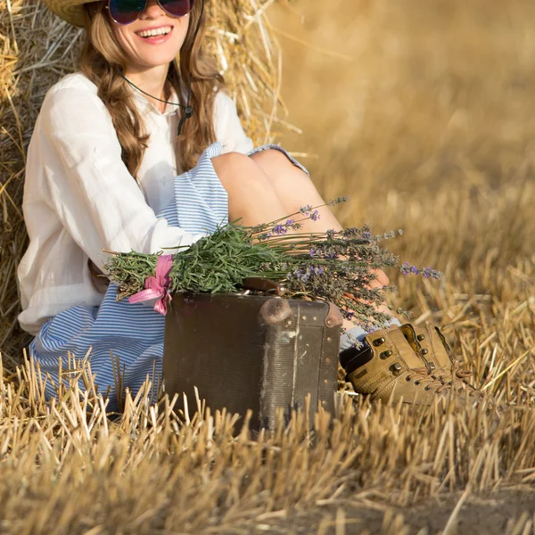 Mladý cestovatel žena — Stock fotografie