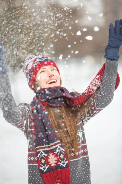 Vacker kvinna ha kul — Stockfoto